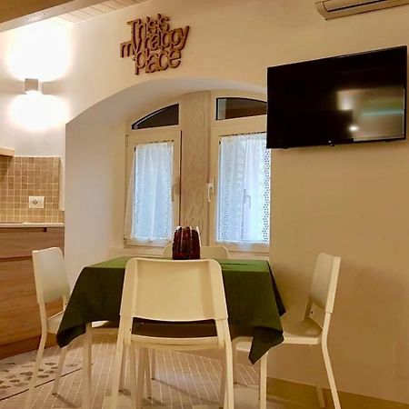 More Apartments Il Ferrarese 3 Бари Экстерьер фото