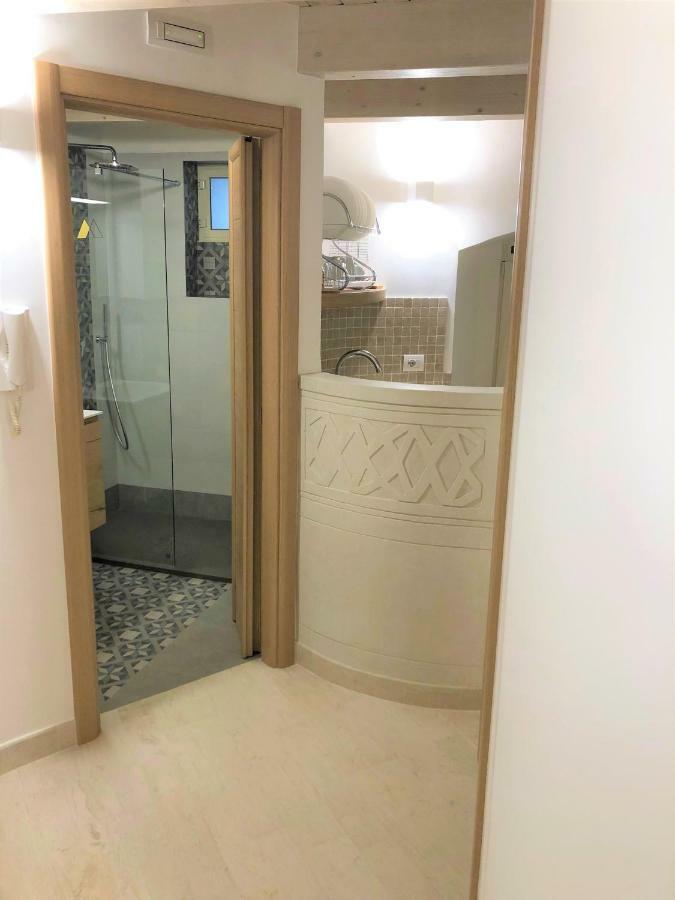More Apartments Il Ferrarese 3 Бари Экстерьер фото